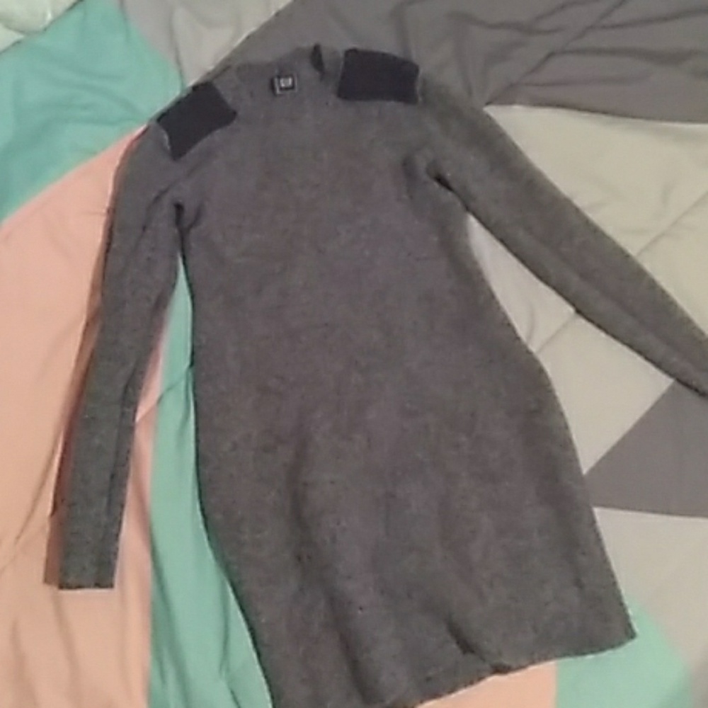GAP gray long sleeve dress